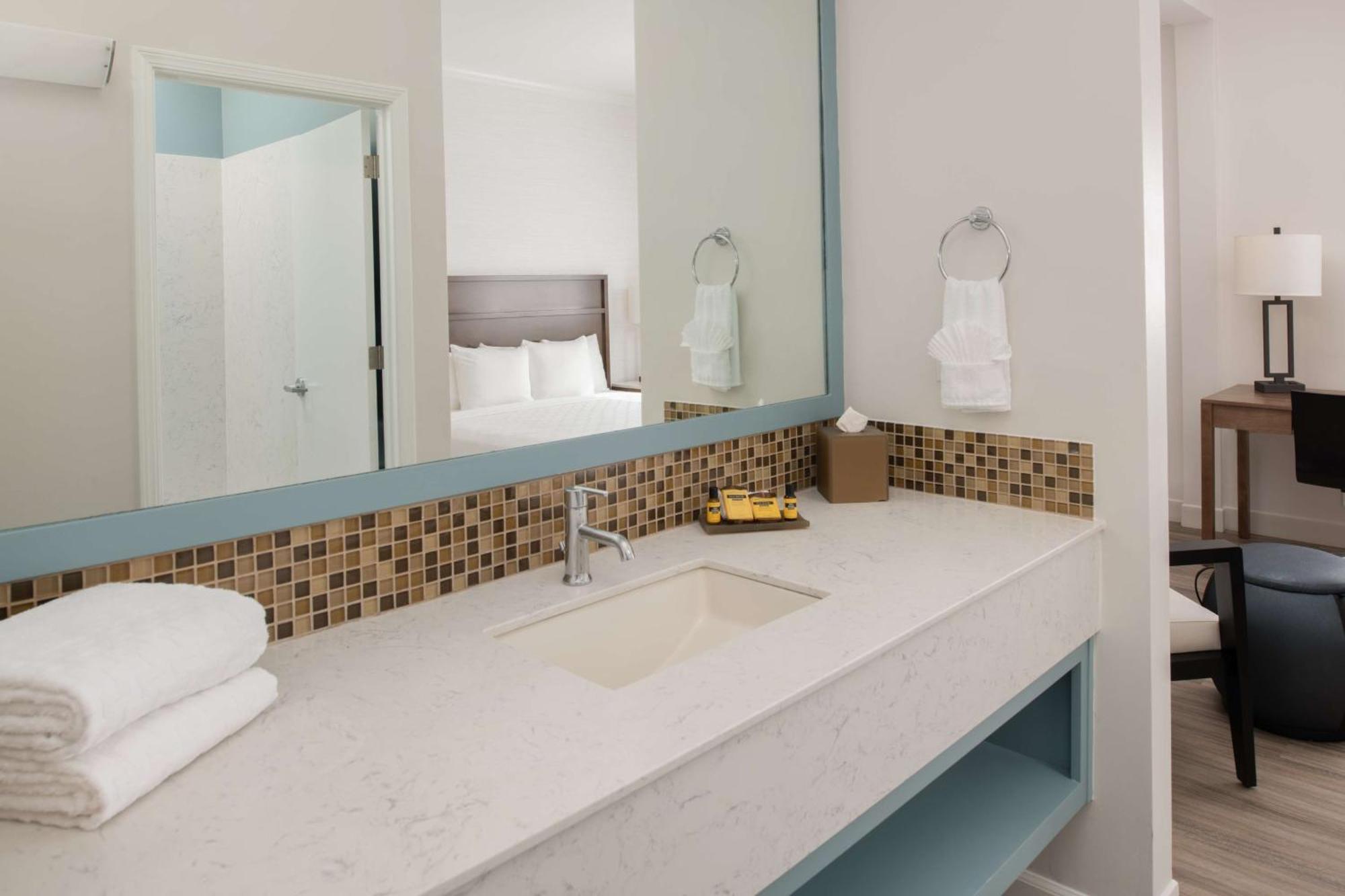סנטה קרוז Best Western Plus All Suites Inn מראה חיצוני תמונה